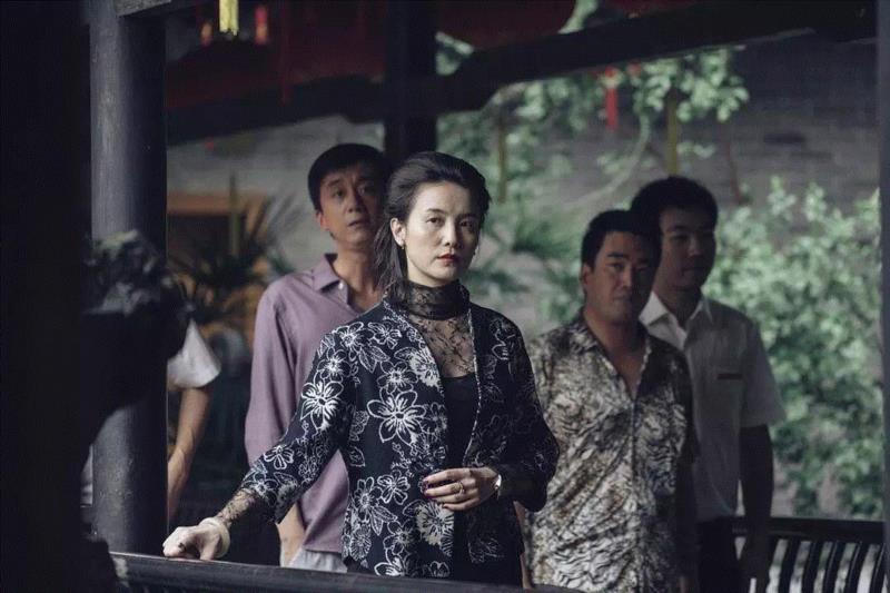 娄烨,一个时代的废墟,废墟,娄烨,剧照,人物,风中有朵雨做,导演,颐和园,春风沉醉的夜晚,苏州河,周末情人