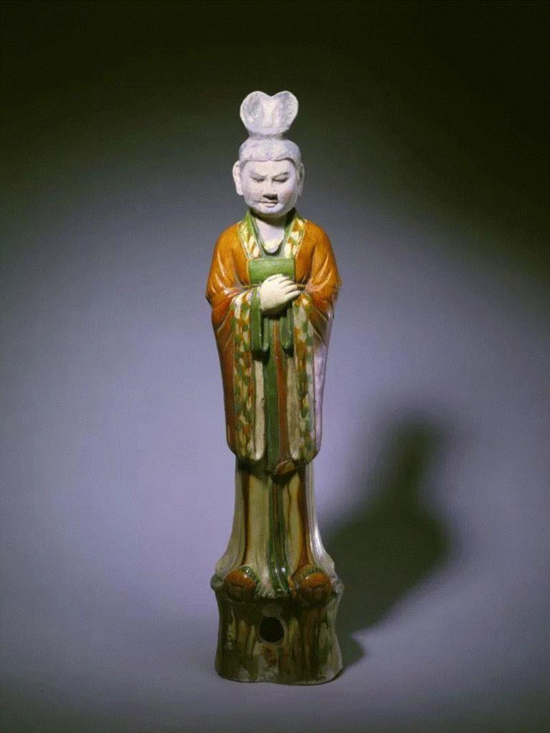 唐三彩文官俑，现藏于北京故宫博物院,古人的身后事：陶瓷明器简史,明器,古人,身后,陶瓷,模型,随葬品,制度,河南博物院,陶器,礼器