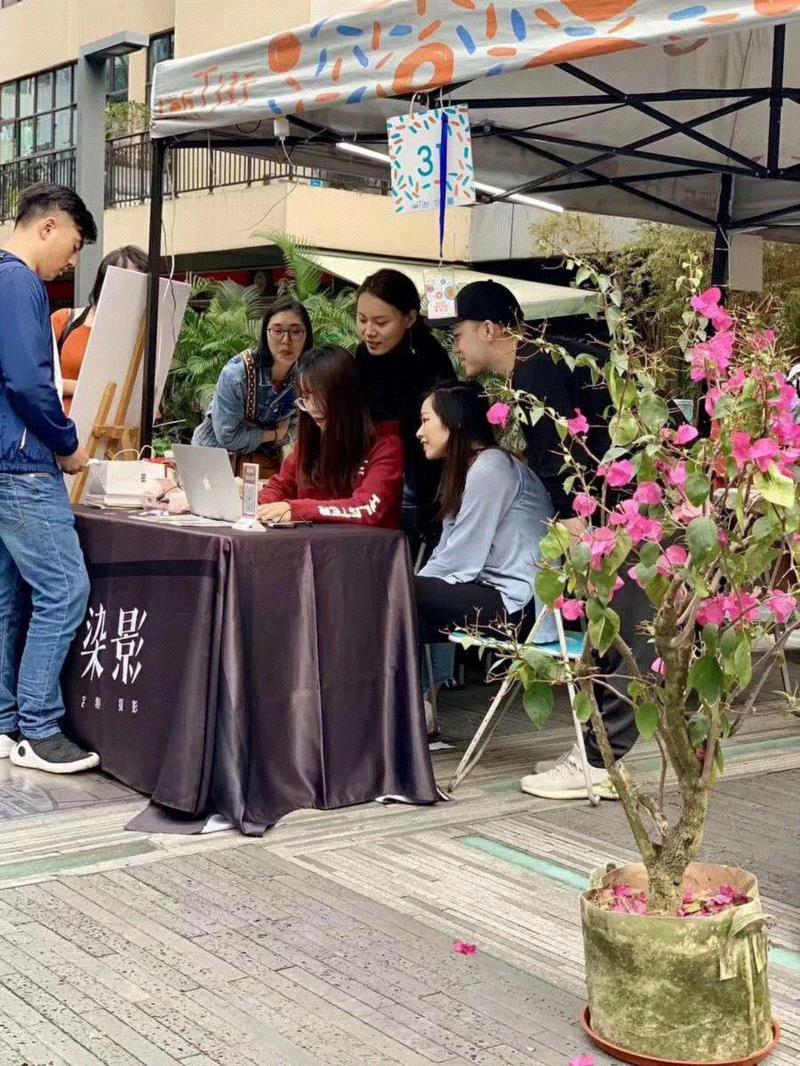 本期T街开通南区北区,本周末【T街创意市集】之「暮春，踏青游」,暮春,市集,电影,摊位,北区,序号,伍比,衣柜,品牌,阴雨