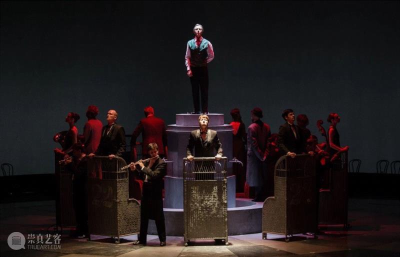 舞台上的“轮盘赌” | 瓦列里·福金《零祈祷》,轮盘,舞台,瓦列里·福金,零祈祷,赌徒,陀思妥耶夫斯基,福金,俄罗斯,剧院,瓦列里