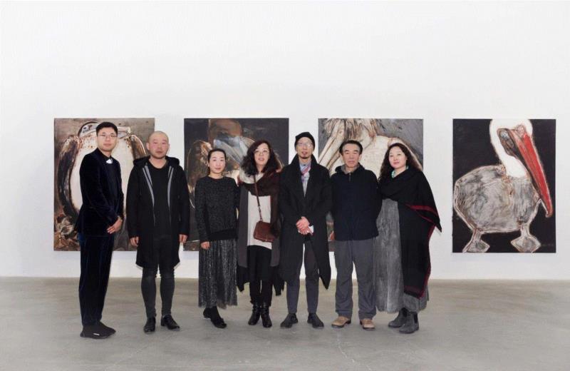 参展艺术家及嘉宾合影,展览 | 醍醐 —— 张平个展 | 开幕,醍醐,张平,丙烯,2018鹈鹕,鹈鹕,张子康,初心,实相,com,Ping