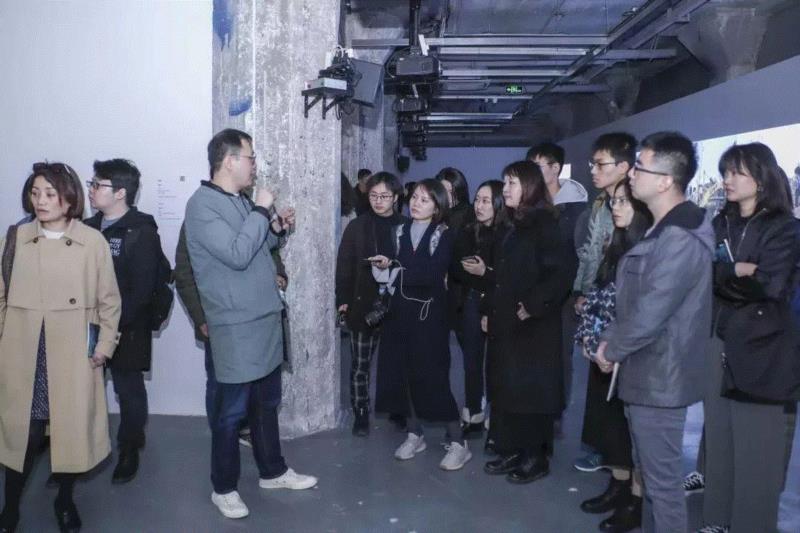 【新世纪 | 开幕现场】“重蹈现实——来自王兵的影像收藏”,王兵,新世纪,影像,孙冬冬,香港,策展人,新世纪当代艺术基金会,OCAT,上海馆,独立策展人
