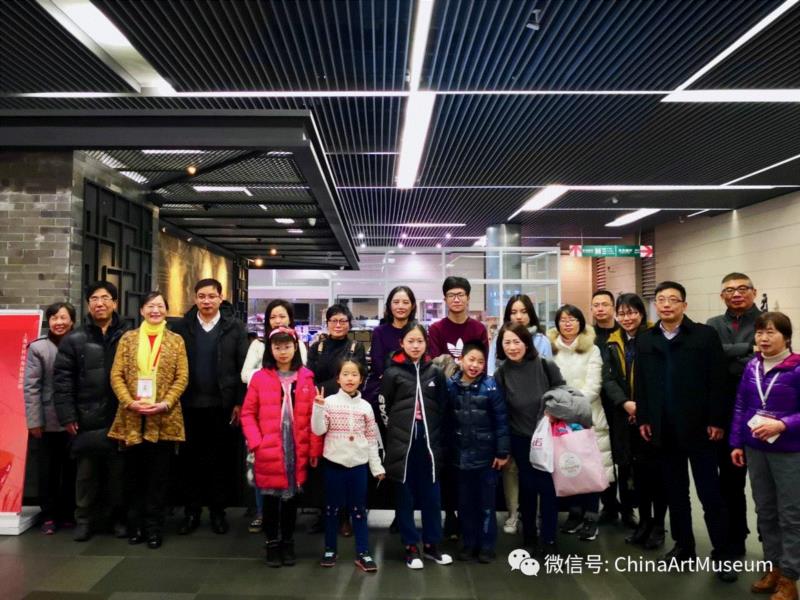 【中华艺术宫 | 活动】领取你的“海上明月共潮生”展限量导赏入场券 3/26（周二）,中华艺术宫,海上明月共潮生,入场券,市民,终身,基地,站点,精选馆藏齐集,历年,家属