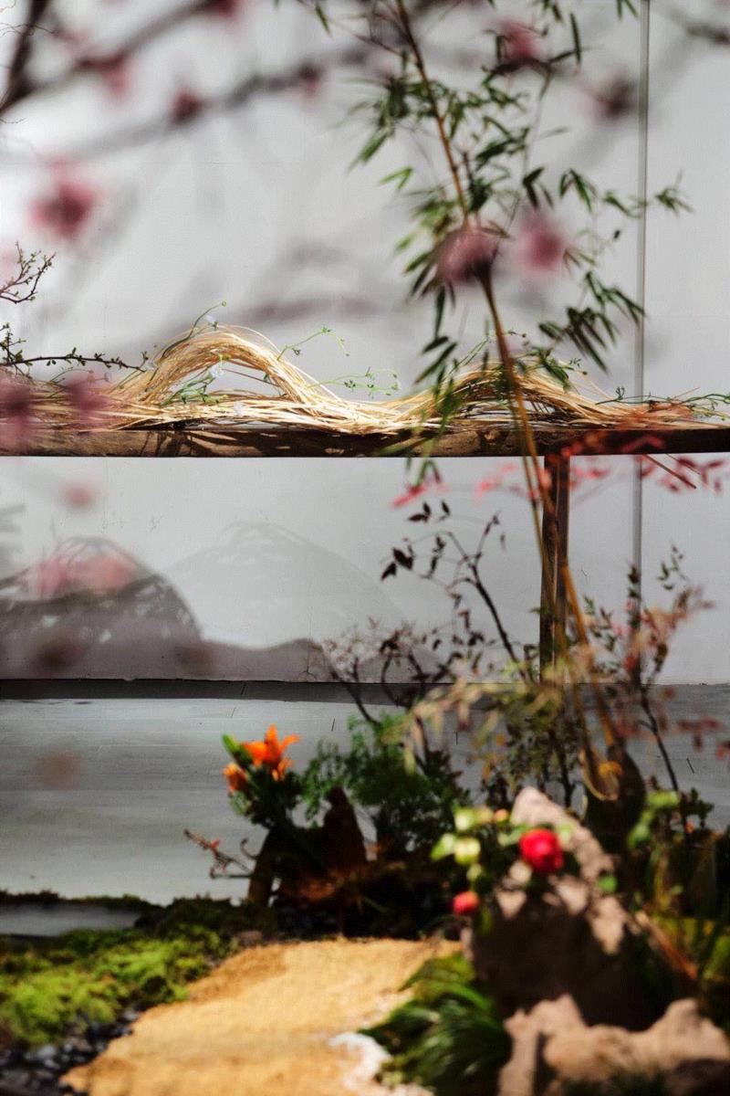 本次「春风竹雨——古典与现代」展览现场,一步一景，想来感受下大唐盛世的花朝节吗？,花朝节,大唐,盛世,地址,花艺,莫干山路50号,春风,教授,中华花艺文教基金会,普陀区