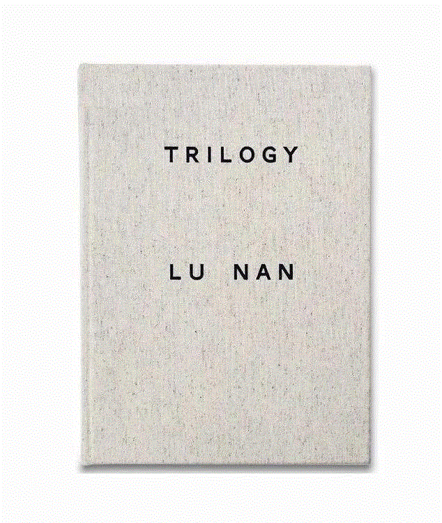 GOST Books出版的《Trilogy / 三部曲》封面,英文版吕楠《Trilogy / 三部曲》伦敦问世 | 艺术家签名本蜂巢首发