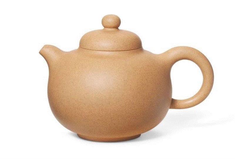 吴亚萍（1972年生）制小圆壶，宽 12.7 cm.。估价：1,000-1,500美元。于即日至3月