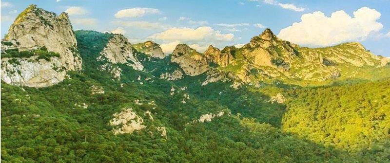 医巫闾山,【香港春拍】张大千《伊吾闾瑞雪图》首度曝光,张大千,香港,伊吾闾瑞雪图,张学良,伊吾,闾山,张作霖,陶鹏飞,瑞雪,长女