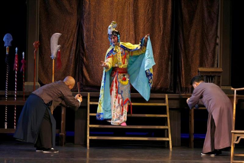 开票 | 唱念做打演历史,陈佩斯、杨立新上海大剧院筑《戏台》,戏台,陈佩斯,杨立新,上海大剧院,舞台,喜剧,话剧,编剧,导演,人物