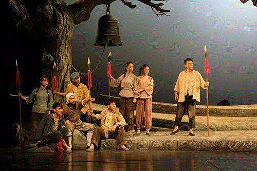 中国儿童艺术剧院创作的儿童剧《红缨》剧照,观点丨儿童剧，不该缺席文华奖的重要角色,儿童,文华奖,儿童剧,剧目,中国艺术节,文华,戏剧,大奖,戏曲,艺术节