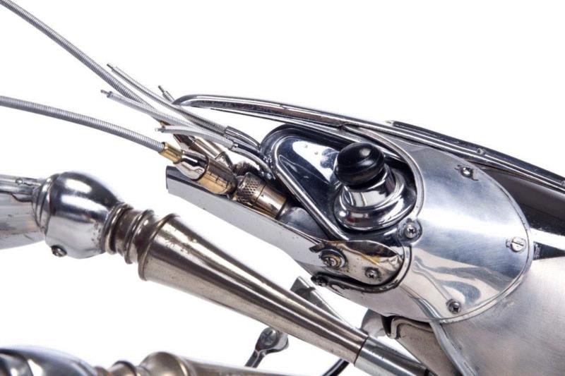 工艺丨从废旧的金属零件 到优雅的机械生命,零件,工艺,金属,机械,昆虫,上方,右上,法国,Martinet,学生们