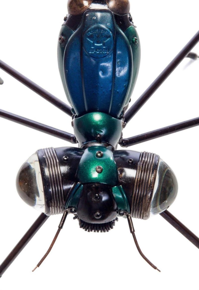 工艺丨从废旧的金属零件 到优雅的机械生命,零件,工艺,金属,机械,昆虫,上方,右上,法国,Martinet,学生们