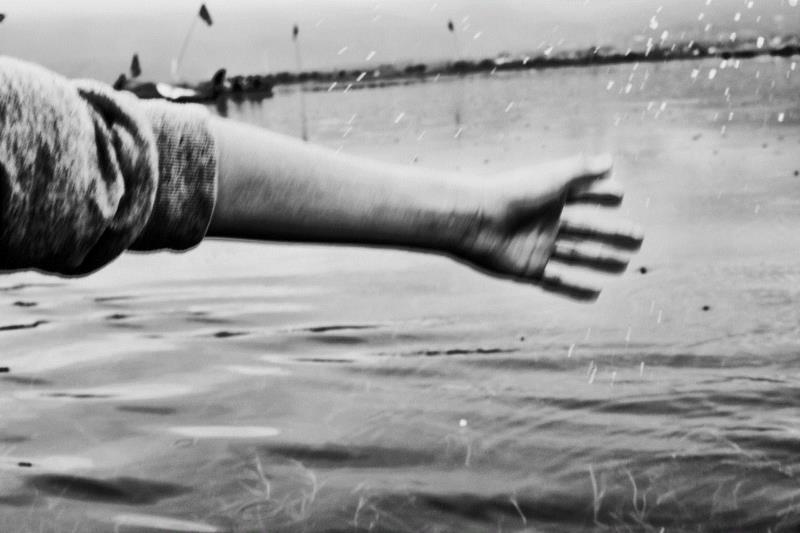 黄奕亮，《反射》,入围艺术家揭晓｜2019年（第十一届）三影堂摄影奖,三影堂摄影奖,陈江屿,胡雅静,蒋斐然,雷安乔,李剑鸿,李林,李龙俊,刘珂,刘书彤