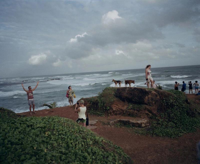 李剑鸿，《海边》,入围艺术家揭晓｜2019年（第十一届）三影堂摄影奖,三影堂摄影奖,陈江屿,胡雅静,蒋斐然,雷安乔,李剑鸿,李林,李龙俊,刘珂,刘书彤