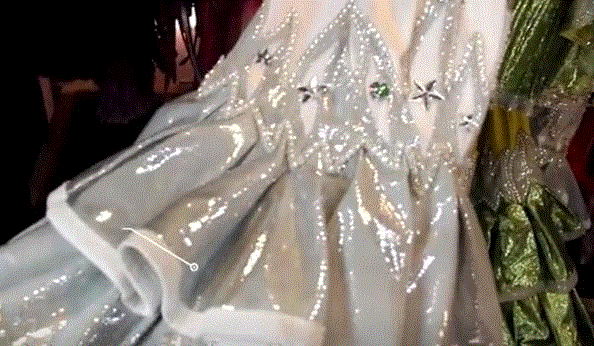 其实香奈儿并不适合我……,香奈儿,喇叭裤,时尚,女性,服饰,音乐剧,衣服,帽子,妈妈咪呀,高跟鞋