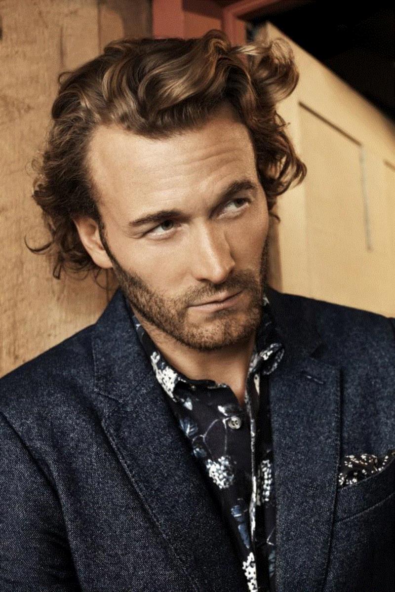 25岁的时候,老佛爷的斜杠人生：同性恋/毒舌/设计巨擘/减肥作家/明星推手...,老佛爷,斜杠,同性恋,毒舌,巨擘,作家,推手,Chanel,时尚,Lagerfeld