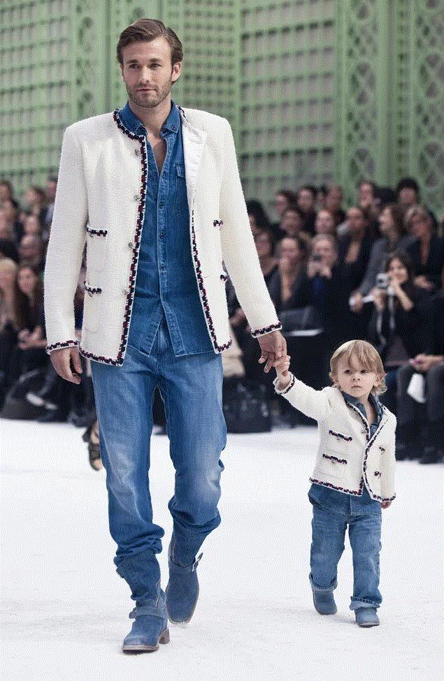 不过最近复宠,老佛爷的斜杠人生：同性恋/毒舌/设计巨擘/减肥作家/明星推手...,老佛爷,斜杠,同性恋,毒舌,巨擘,作家,推手,Chanel,时尚,Lagerfeld