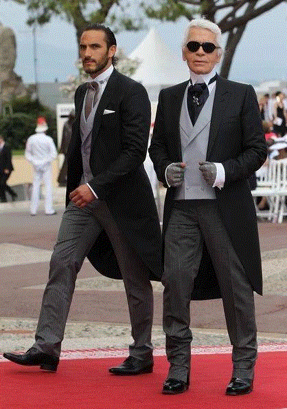 跟了老佛爷14年,老佛爷的斜杠人生：同性恋/毒舌/设计巨擘/减肥作家/明星推手...,老佛爷,斜杠,同性恋,毒舌,巨擘,作家,推手,Chanel,时尚,Lagerfeld