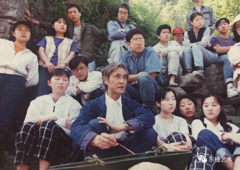 胡曰龙带领学生于宁波四明山写生&nbsp; 1987年,【东栅艺术论坛】遇见胡曰龙老师,胡曰龙,东栅,胡老师,油画,画室,美院,水彩,教授,艺风,南湖