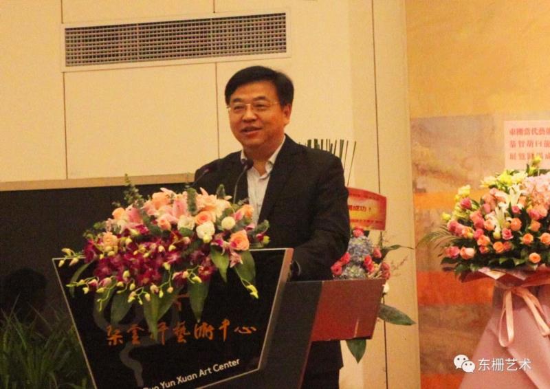 朵云轩总经理顾林凡致辞,【东栅艺术论坛】遇见胡曰龙老师,胡曰龙,东栅,胡老师,油画,画室,美院,水彩,教授,艺风,南湖