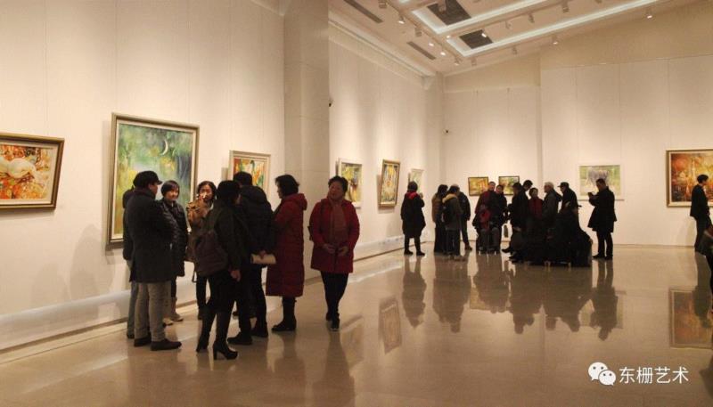 一层展厅现场,【东栅艺术论坛】遇见胡曰龙老师,胡曰龙,东栅,胡老师,油画,画室,美院,水彩,教授,艺风,南湖