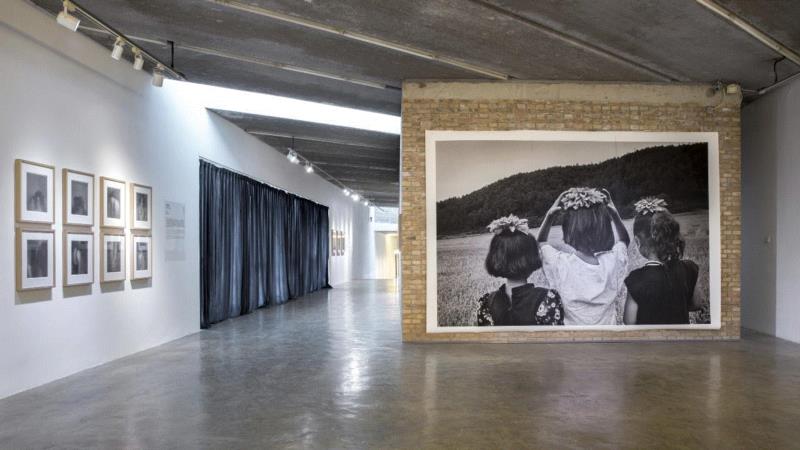 《韩国影汇》系列专访|艺术家李甲哲:探寻“普通”照片背后的潜在力量,韩国,李甲哲,背后,影汇,首尔,三影堂,地名,法国,标题,地点