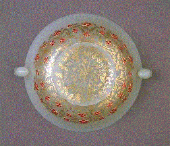 ▲碗底的精致花纹,乾隆皇帝喝奶茶吗？,奶茶,乾隆皇帝,乾隆,皇帝,清宫,多穆壶,游牧民族,饮料,贵妃,泉水