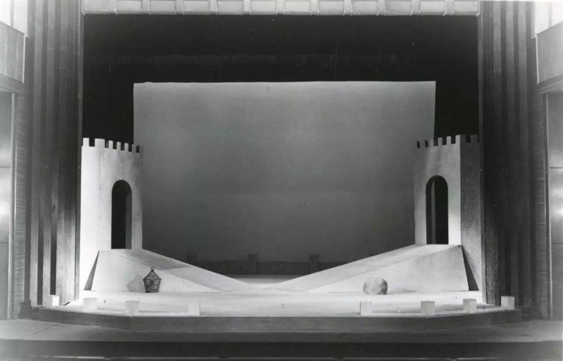 剧汇丨英国皇家莎士比亚剧院《罗密欧与朱丽叶》设计手稿集,莎士比亚,皇家,剧院,罗密欧与朱丽叶,英国,设计手稿集,男女,版本,手稿,悲剧