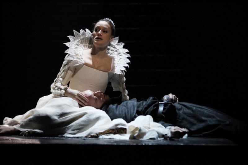 剧汇丨英国皇家莎士比亚剧院《罗密欧与朱丽叶》设计手稿集,莎士比亚,皇家,剧院,罗密欧与朱丽叶,英国,设计手稿集,男女,版本,手稿,悲剧