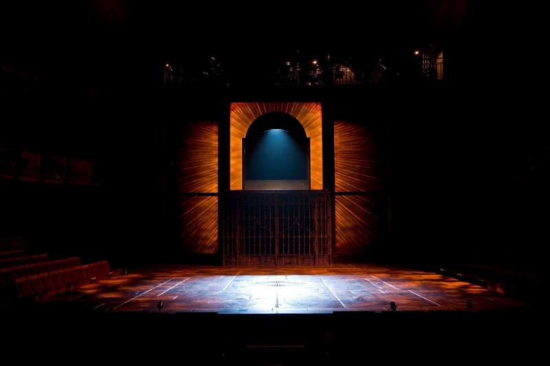 剧汇丨英国皇家莎士比亚剧院《罗密欧与朱丽叶》设计手稿集,莎士比亚,皇家,剧院,罗密欧与朱丽叶,英国,设计手稿集,男女,版本,手稿,悲剧