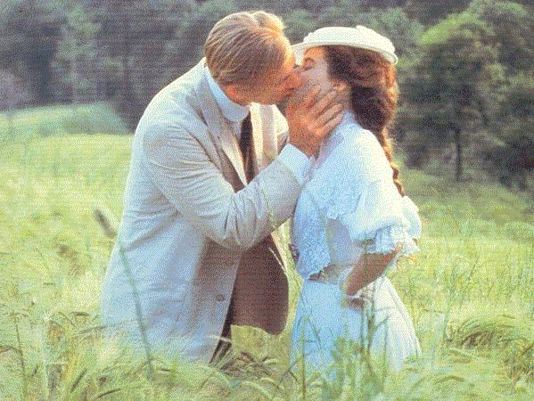 她是女版德普，好莱坞的疯子，被称为英伦玫瑰却喜欢扮巫婆！,疯子,英伦,德普,好莱坞,巫婆,海伦娜,电影,英国,贵族,戏剧