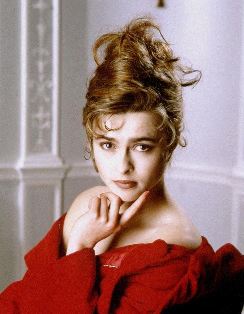 她是女版德普，好莱坞的疯子，被称为英伦玫瑰却喜欢扮巫婆！,疯子,英伦,德普,好莱坞,巫婆,海伦娜,电影,英国,贵族,戏剧