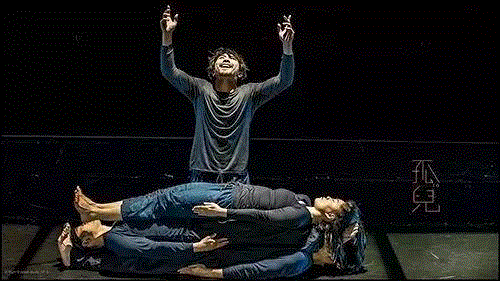 此剧无声胜有声|绿叶剧团2019巡演开启,剧团,绿叶,此剧,戏剧节,香港,肢体,戏剧,狂人,黄俊达,导演