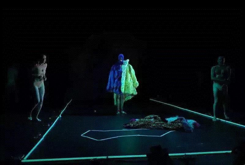 此剧无声胜有声|绿叶剧团2019巡演开启,剧团,绿叶,此剧,戏剧节,香港,肢体,戏剧,狂人,黄俊达,导演