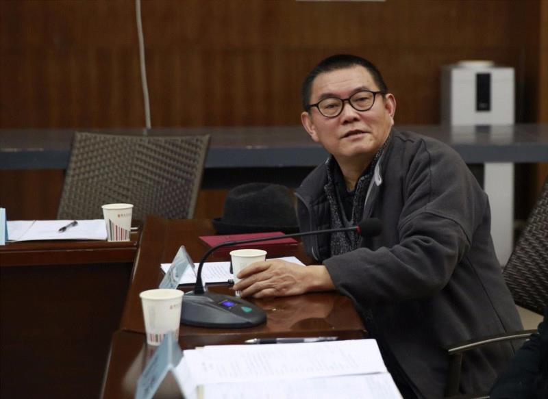 (中国雕塑学会副会长、湖北美术馆艺术总监傅中望在会议中发言),“中国姿态·第五届中国雕塑展”正式启动!,姿态,中国雕塑展,中国雕塑学会,曾成钢,傅中望,副会长,冀少峰,雕塑展,雕塑,工作会议