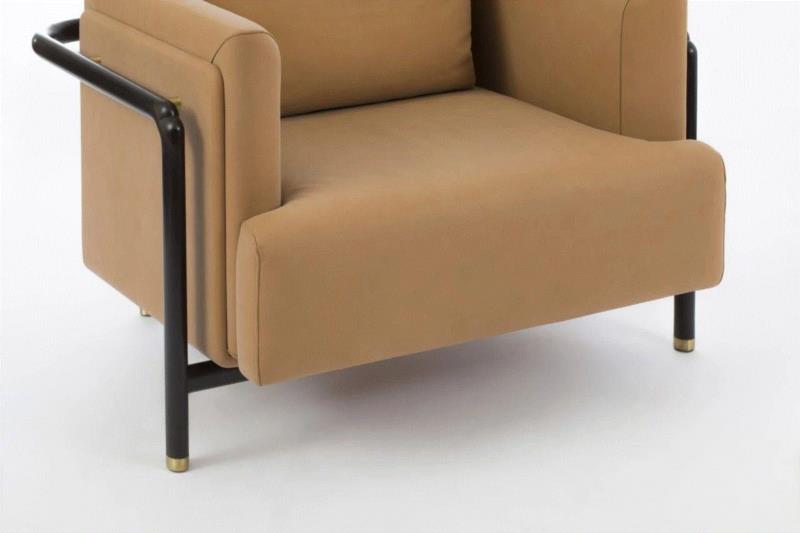 &nbsp; 软与硬的协调,不只是优雅，它还让你的客厅摩登又东方,客厅,沙发,软包,材质,框架,虚怀,紫光檀,真皮,璞素,牛皮