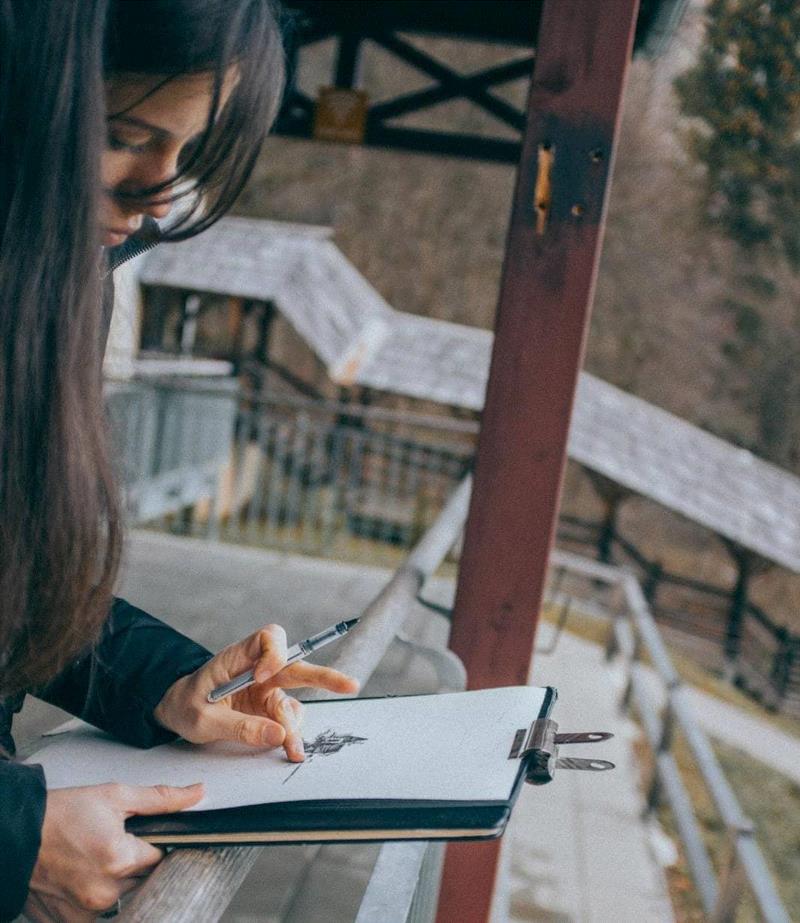 一幅“骗”倒英国皇室的画,放大100倍后,15万人惊了…,英国,皇室,Kemp,眼中,工具,查尔斯,城堡,艺术界,私房,大自然