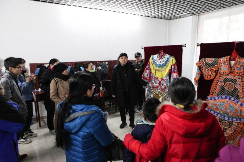 京剧戏迷的团年家宴都干些啥?| 2019“寻梦·承泽” 来啦~,家宴,寻梦,戏迷,京剧,承泽,杜镇杰,张慧芳,演员,舞台,韩巨明