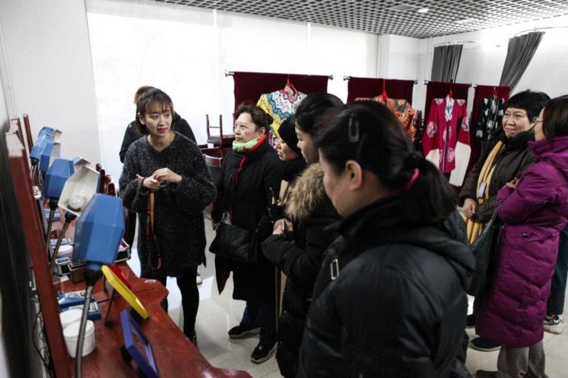 京剧戏迷的团年家宴都干些啥?| 2019“寻梦·承泽” 来啦~,家宴,寻梦,戏迷,京剧,承泽,杜镇杰,张慧芳,演员,舞台,韩巨明