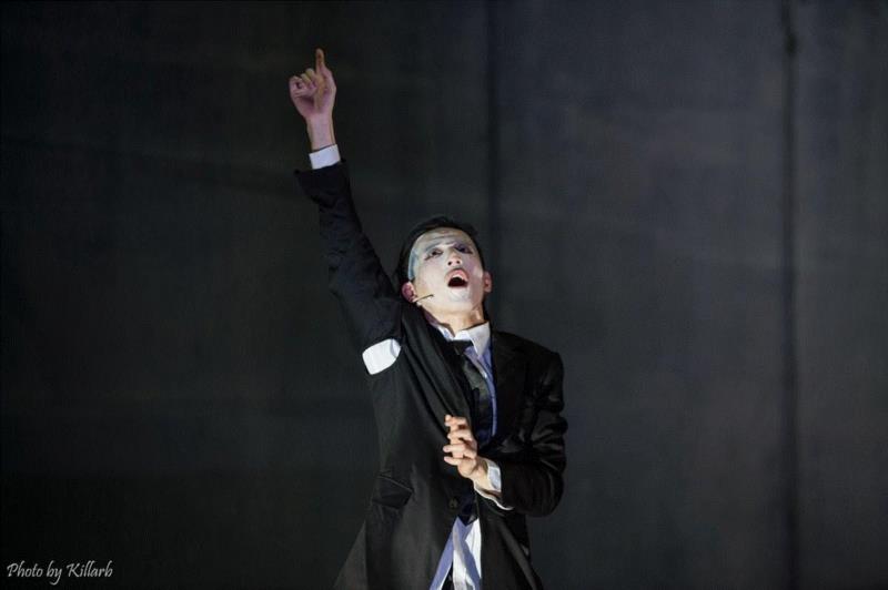 在这个怪诞的夜晚，有一场寻找爱情归宿的奇妙之旅,爱情,归宿,夜晚,导演,孟京辉,戏剧,蜂巢剧场,灯光,张洪宇,刘鸿飞