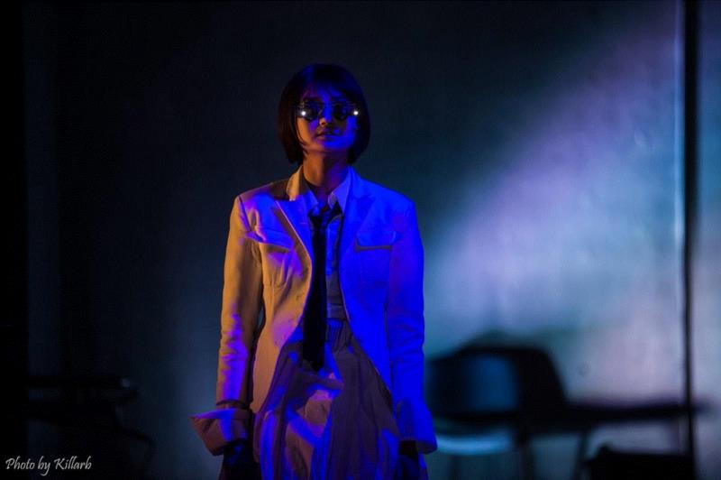 在这个怪诞的夜晚，有一场寻找爱情归宿的奇妙之旅,爱情,归宿,夜晚,导演,孟京辉,戏剧,蜂巢剧场,灯光,张洪宇,刘鸿飞