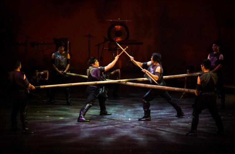 其实木兰也是个宝藏女孩,木兰,宝藏,女孩,京剧,打击乐,朱宗庆打击乐团,舞台,时空,广州大剧院,李小平