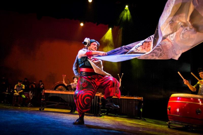 其实木兰也是个宝藏女孩,木兰,宝藏,女孩,京剧,打击乐,朱宗庆打击乐团,舞台,时空,广州大剧院,李小平