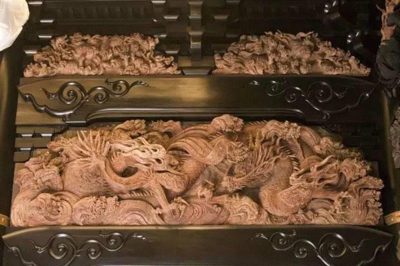 赏析丨大气磅礴，雕刻之美！,雕刻,卫荣,巨匠,上方,右上