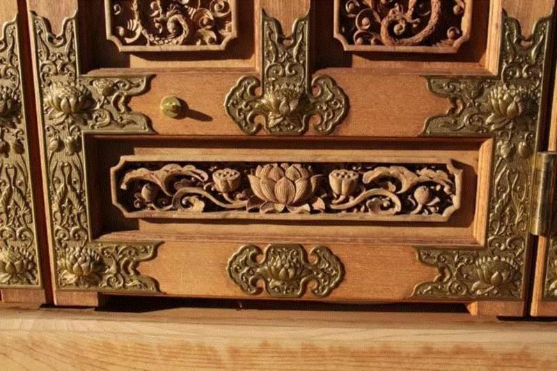 赏析丨大气磅礴，雕刻之美！,雕刻,卫荣,巨匠,上方,右上