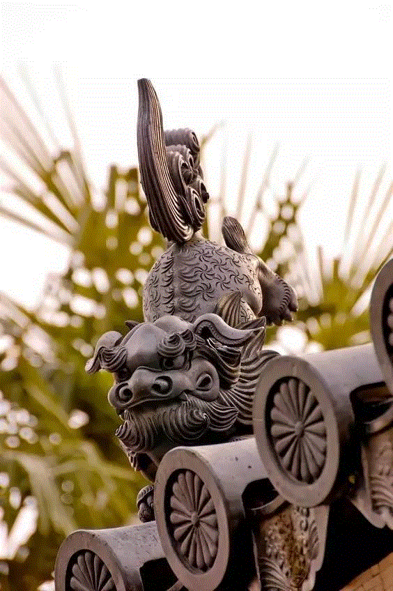 赏析丨大气磅礴，雕刻之美！,雕刻,卫荣,巨匠,上方,右上