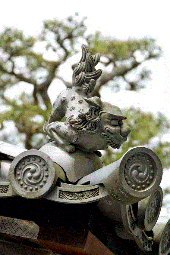 赏析丨大气磅礴，雕刻之美！,雕刻,卫荣,巨匠,上方,右上