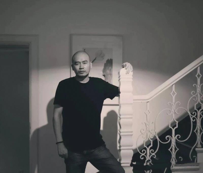 吴林田(大壶,江东大壶),1969年生于江苏,现居上海,职业画家、艺评人,作品参加国内外学术展览及艺