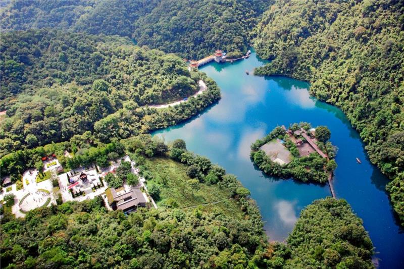 肇庆鼎湖山,为什么说粤港澳大湾区是未来中国城市群的样板