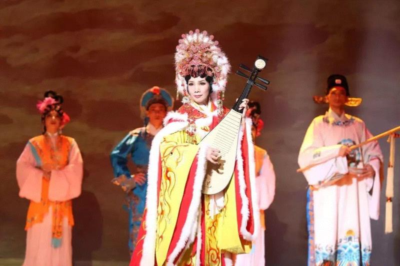 原创戏曲音乐剧《一代天娇》剧照,名家讲坛丨创造了无数港产电影经典的他带着“一代天骄”来啦,电影,名家讲坛,一代天骄,一代天娇,高志森,导演,名额,广州大剧院,香港,高导