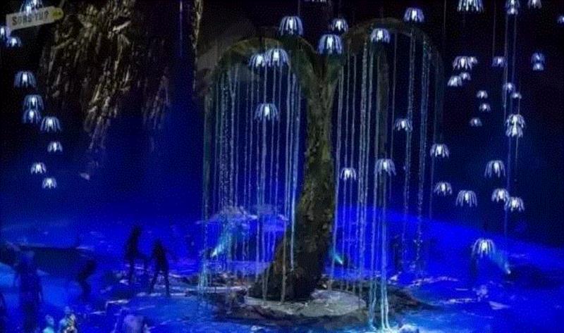 当我们看《流浪地球》的时候,他们已经把星辰宇宙搬上了舞台,舞台,宇宙,流浪地球,星辰,科幻,舞美,设计师,电影,波西米亚人,飞船